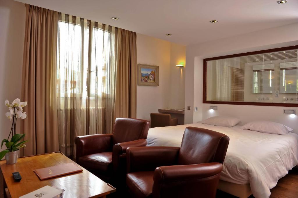 Standard Double Room,63455728:JPEG